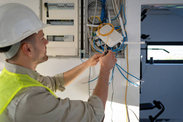 Best Electrical Contractors for Businesses  in Cary, IL
